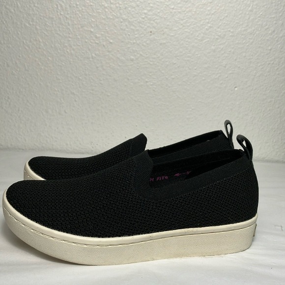 Skechers Shoes - Sketchers Arch Fit cup - Homesick black washable slip on stretch women size 5.5
